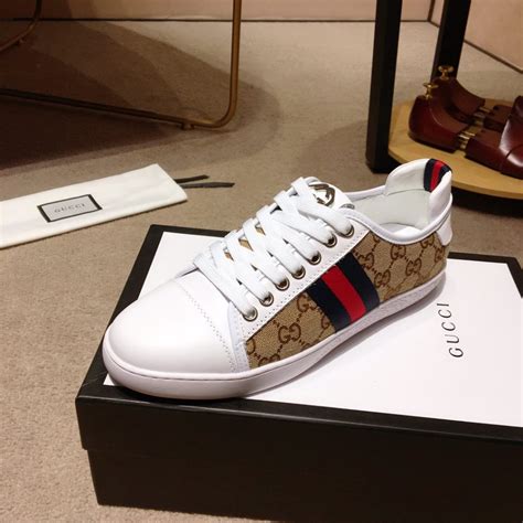 scarpe gucci uomo come calzano|scarpe gucci su farfetch.